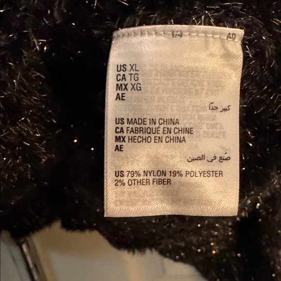 On 34th Sweater - Picture 13 of 13